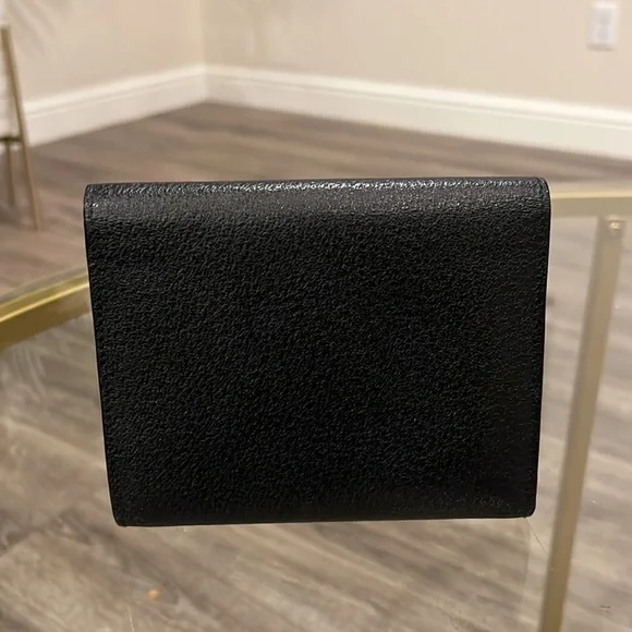 Gucci Black Authentic Crossbody Handbag Wallet - Picture 9 of 17